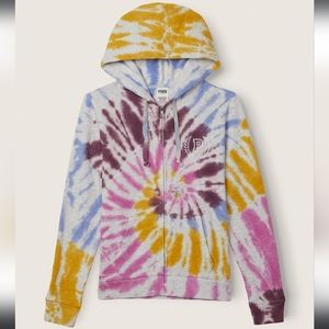 NWT!! PINK Fleece Zip-Up Perfect Hoodie Size M